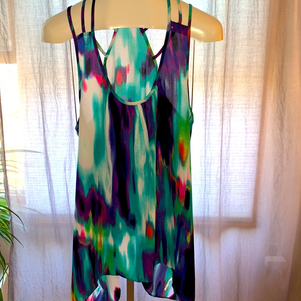 Maurices Abstract Shark Bite Tank